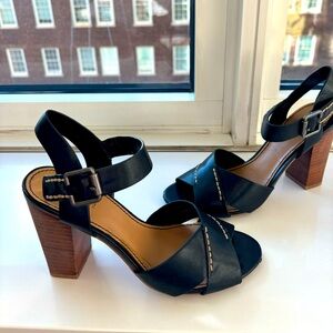 Wooden heel sandal black upper